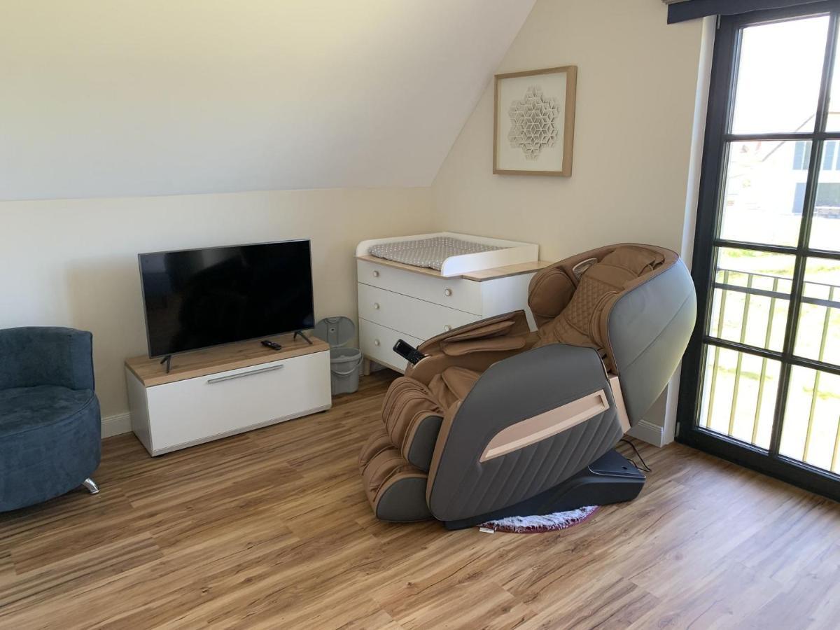 Reetland Am Meer - Premium Reetdachvilla Mit 3 Schlafzimmern, Sauna, Kamin Und Massagesessel F05 Dranske Esterno foto